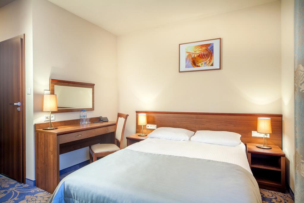 Miodowy Mlyn Hotel 3*